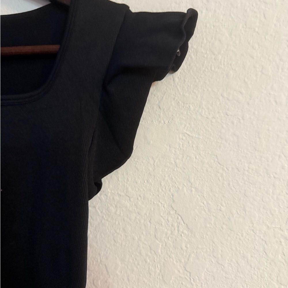 OQQ Black Ruffled Flutter Sleeve Ribbed Bodysuit - Picture 3 of 6